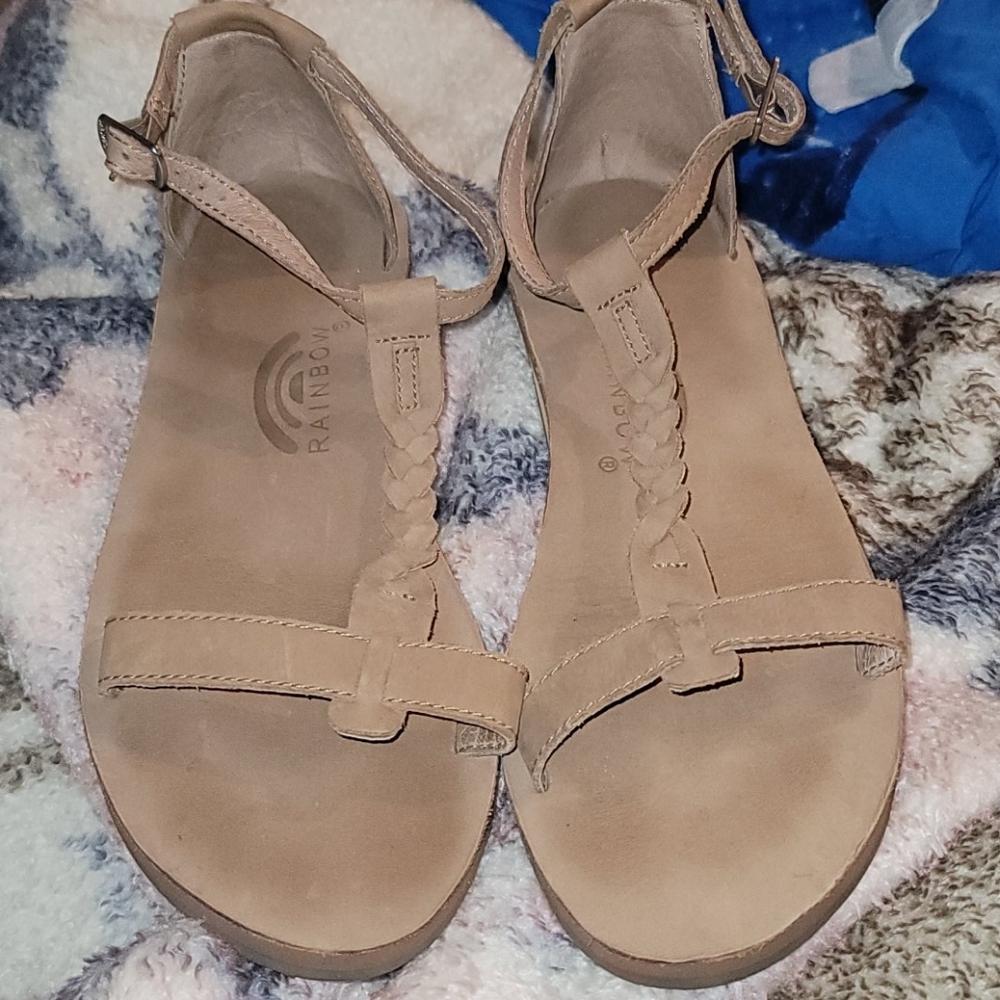 Sandles